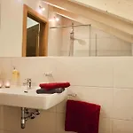 Apart Auriga Hotel *